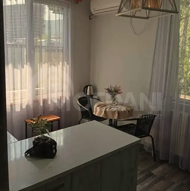 Продам 2-комн. квартиру 40м² 5/5 эт. Тбилиси - изображение 3
