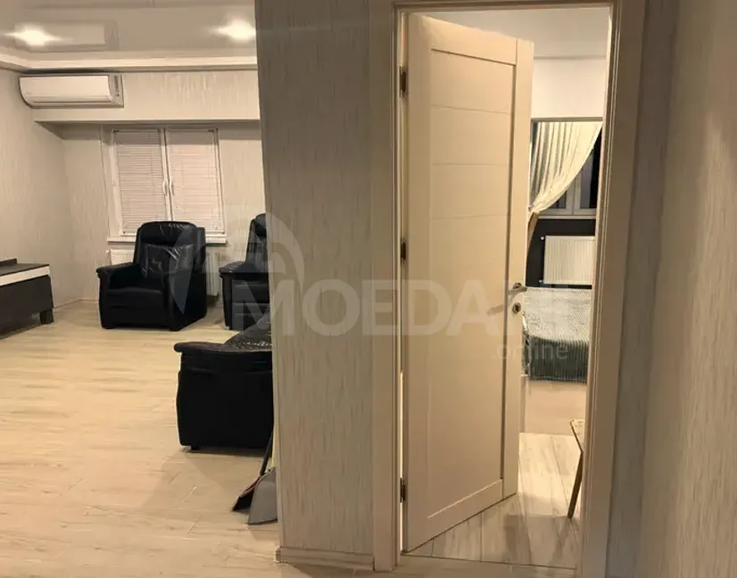 ქირავდება 3 ოთახიანი ბინა 80მ² 3/16 სართ თბილისი - photo 1