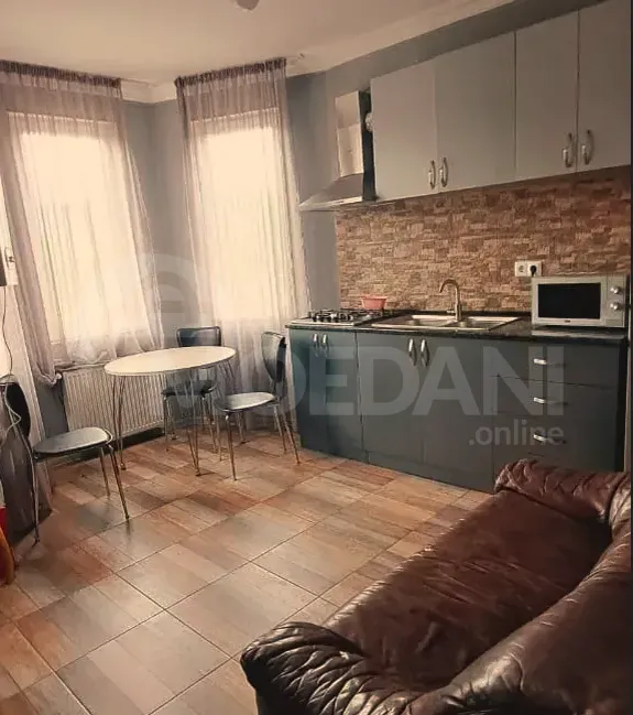 Apartments For Rent three-room 45м² 1/3 floor Tbilisi - photo 2