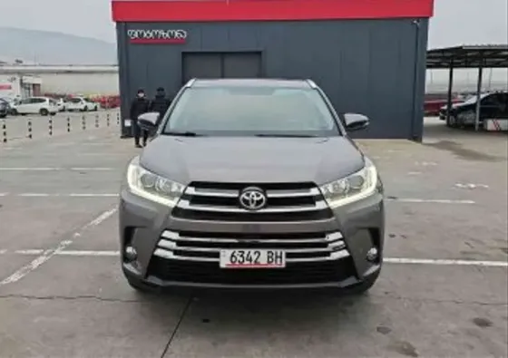 Toyota Highlander 2014 თბილისი