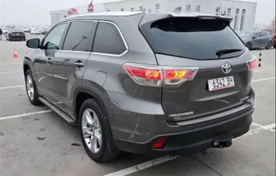 Toyota Highlander 2014 თბილისი