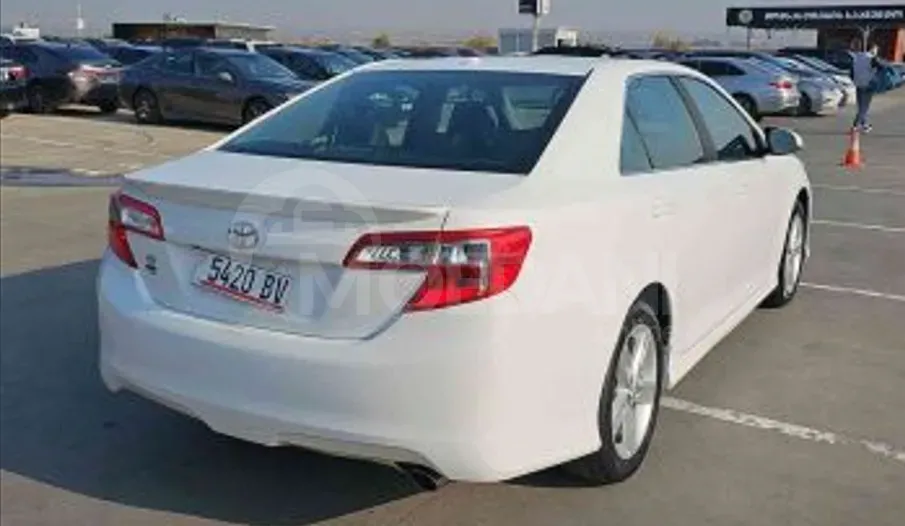 Toyota Camry 2.5L 2014 Тбилиси - изображение 6