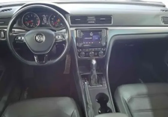 Volkswagen Passat 2 2018 Тбилиси