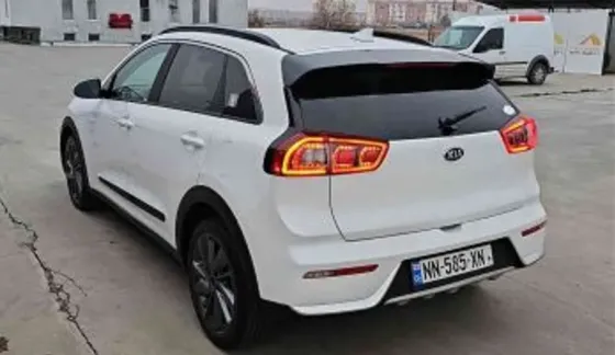 Kia Niro 2016 თბილისი