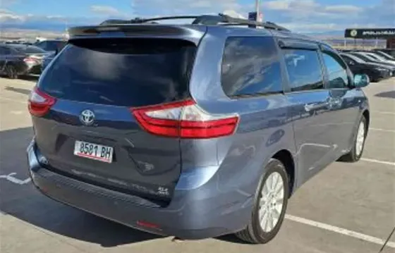 Toyota Sienna 2016 Tbilisi