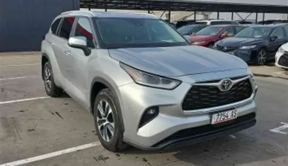 Toyota Highlander 2023 Tbilisi