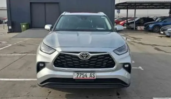 Toyota Highlander 2023 Tbilisi