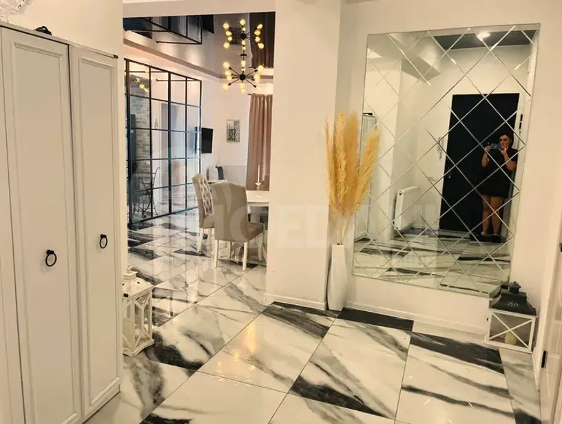 Продам 4-комн. квартиру 130м² 15/18 эт. Тбилиси - изображение 3