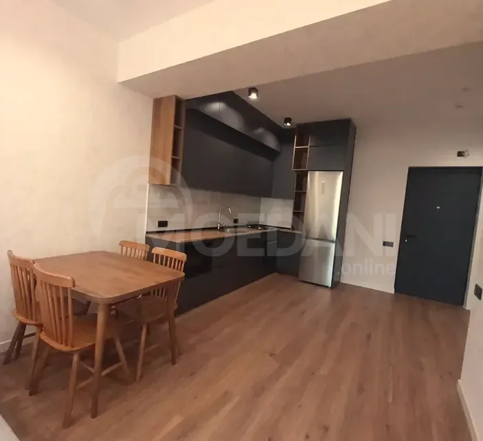 ქირავდება 2 ოთახიანი ბინა 70მ² 10/18 სართ თბილისი - photo 3