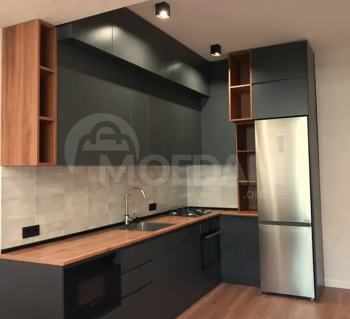 ქირავდება 2 ოთახიანი ბინა 70მ² 10/18 სართ თბილისი - photo 2