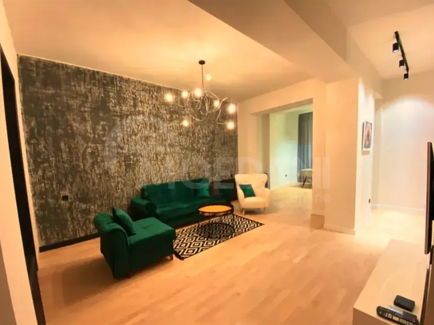 Apartments For Rent four-room 85м² 3/5 floor Tbilisi - photo 1