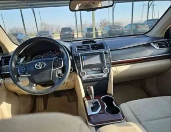 Toyota Camry 2014 თბილისი