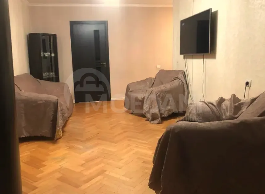 Продам 5-комн. квартиру 121м² 2/5 эт. Тбилиси - изображение 1