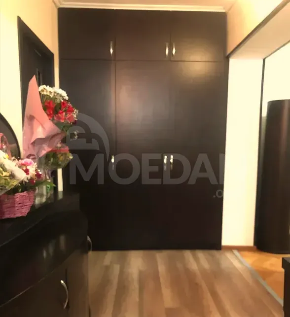 Продам 5-комн. квартиру 121м² 2/5 эт. Тбилиси - изображение 2