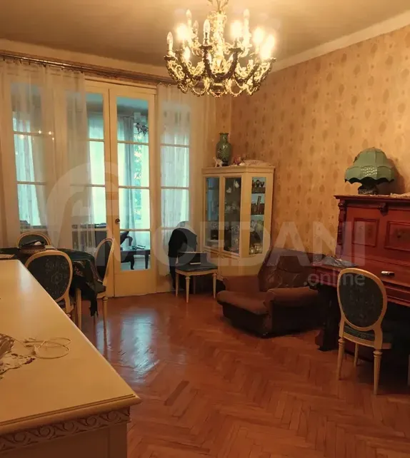 Продам 4-комн. квартиру 140м² 3/10 эт. Тбилиси - изображение 1
