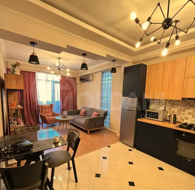 იყიდება 4 ოთახიანი ბინას 110მ² 4/4 სართ თბილისი - photo 1