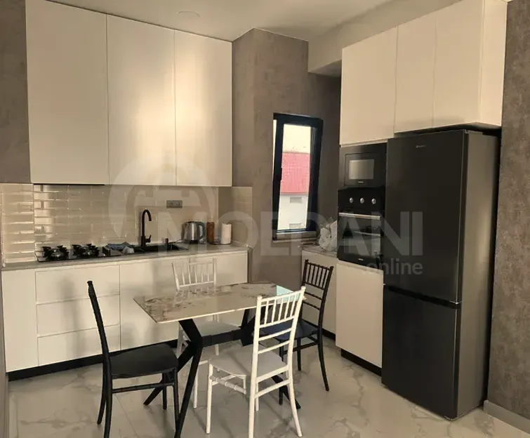 ქირავდება 2 ოთახიანი ბინა 58მ² 3/3 სართ თბილისი - photo 4