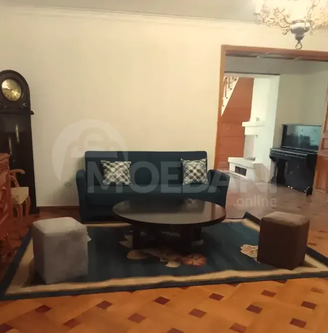 ქირავდება 6 ოთახიანი ბინა 190მ² 8/8 სართ თბილისი - photo 1