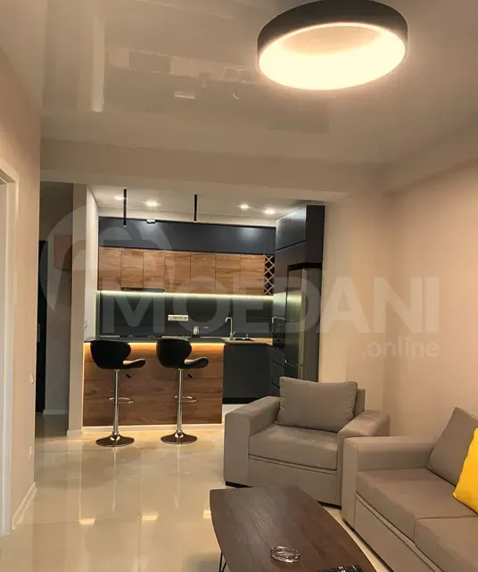 იყიდება 2 ოთახიანი ბინას 300მ² 6/15 სართ თბილისი - photo 1