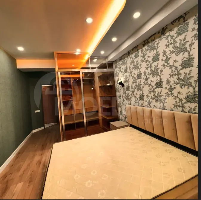 იყიდება 2 ოთახიანი ბინას 76მ² 3/16 სართ თბილისი - photo 9