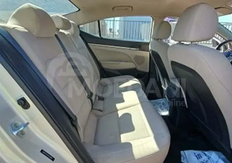 Hyundai Elantra 2017 Tbilisi - photo 6