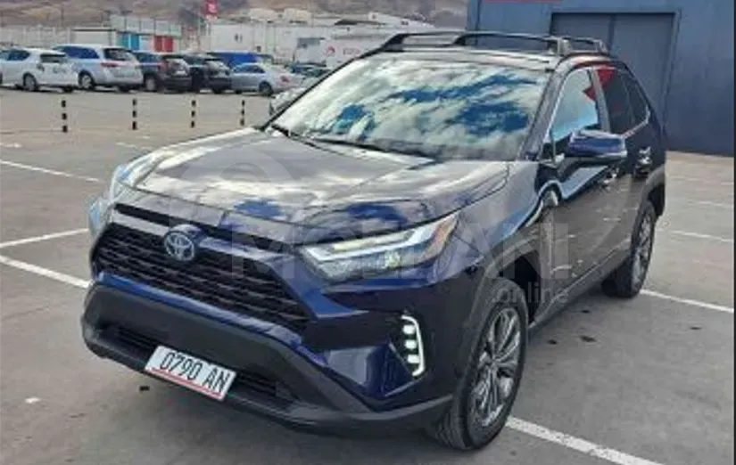 Toyota RAV4 2.5L 2022 Тбилиси - изображение 2