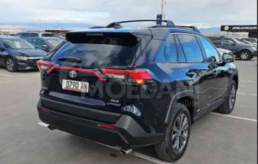 Toyota RAV4 2.5L 2022 Тбилиси - изображение 6
