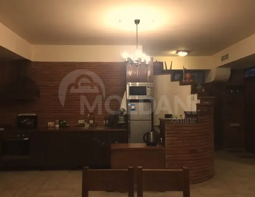 Сдам 3-комн. квартиру 200м² 1/2 эт. Тбилиси - изображение 2