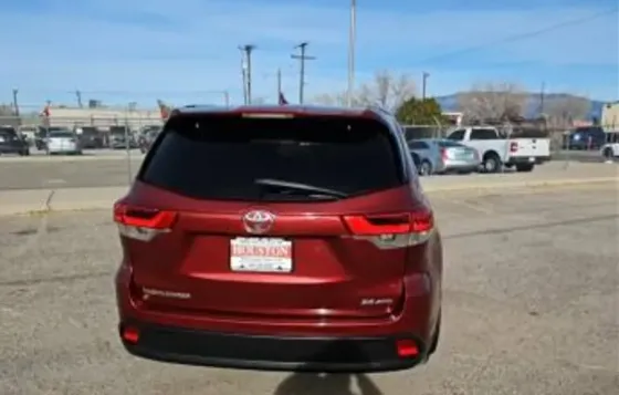 Toyota Highlander 2017 თბილისი