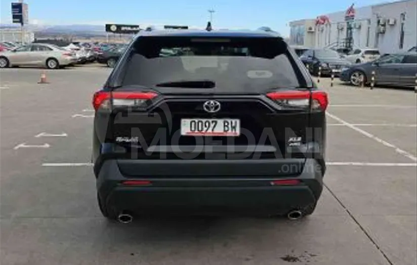 Toyota RAV4 2.5L 2022 Тбилиси - изображение 4