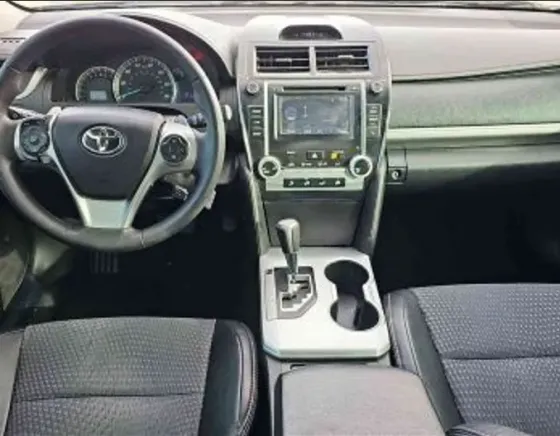 Toyota Camry 2014 Тбилиси