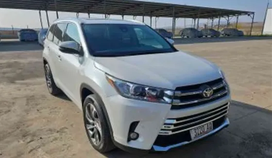 Toyota Highlander 2017 Тбилиси