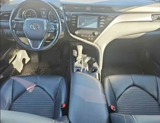 Toyota Camry 2018 Тбилиси