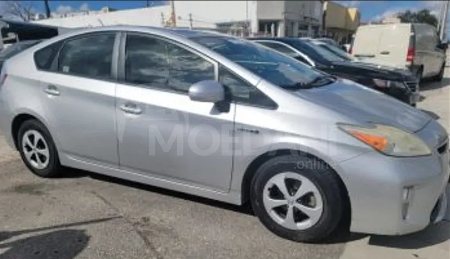 Toyota Prius 1.8L 2014 Тбилиси - изображение 7