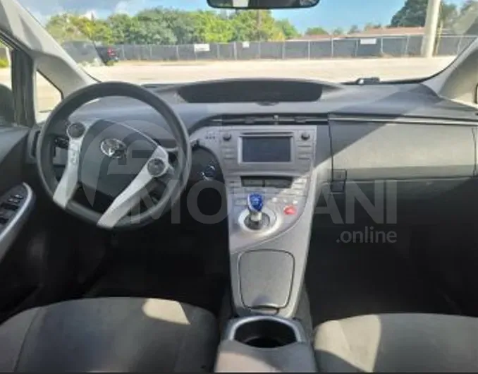 Toyota Prius 1.8L 2014 Тбилиси - изображение 5