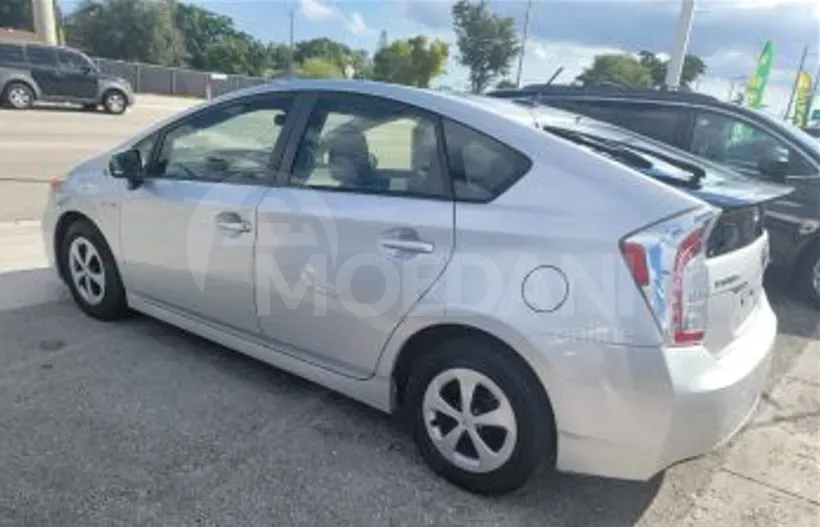 Toyota Prius 1.8L 2014 Тбилиси - изображение 6
