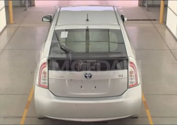 Toyota Prius 1.8L 2015 Тбилиси - изображение 4