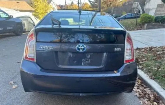 Toyota Prius 2014 თბილისი