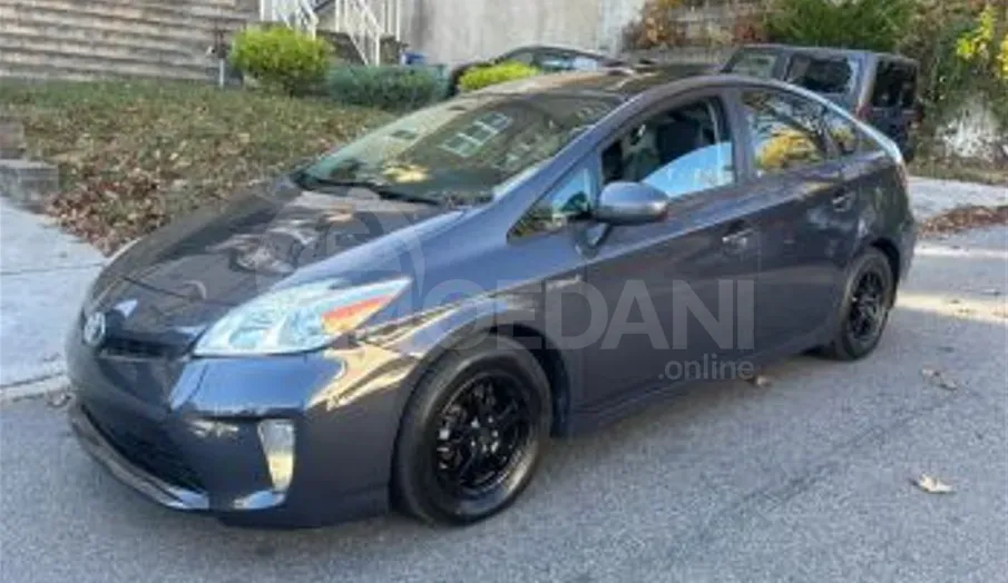 Toyota Prius 1.8L 2014 Тбилиси - изображение 1