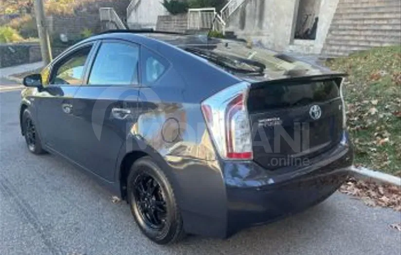 Toyota Prius 1.8L 2014 Тбилиси - изображение 6