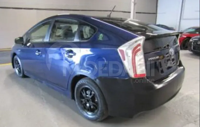 Toyota Prius 1.8L 2014 Тбилиси - изображение 6