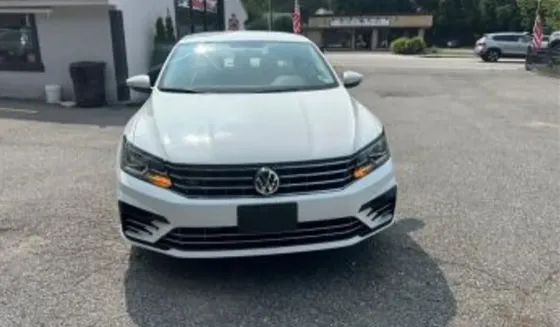 Volkswagen Passat 1.8 2017 თბილისი