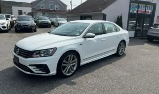 Volkswagen Passat 1.8 2017 თბილისი