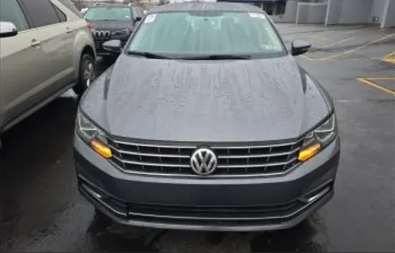 Volkswagen Passat 1.8 2017 თბილისი