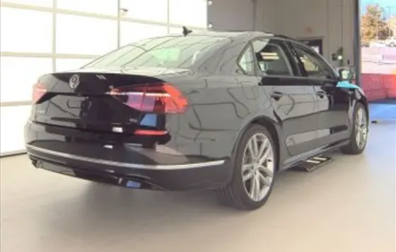 Volkswagen Passat 2 2018 თბილისი