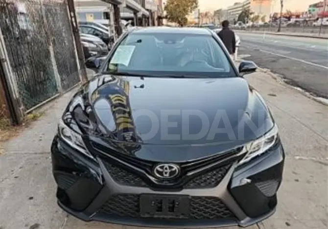 Toyota Camry 2020 Тбилиси - изображение 1