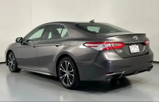 Toyota Camry 2020 Тбилиси