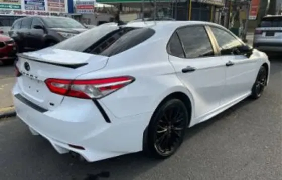 Toyota Camry 2020 Тбилиси