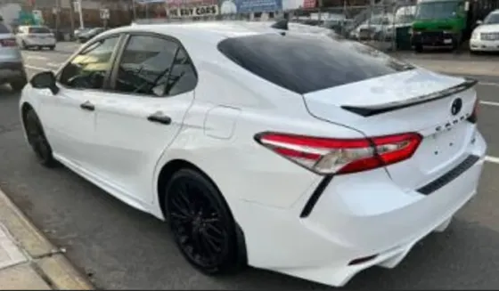 Toyota Camry 2020 Тбилиси