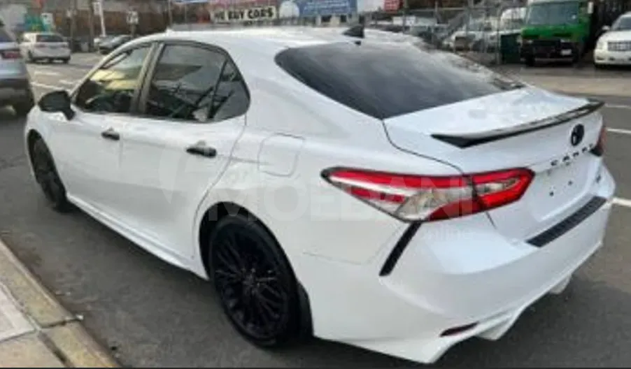 Toyota Camry 2.5L 2020 Тбилиси - изображение 3